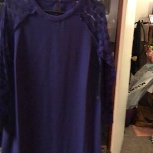 Dress purple detailed arms with dot pattern